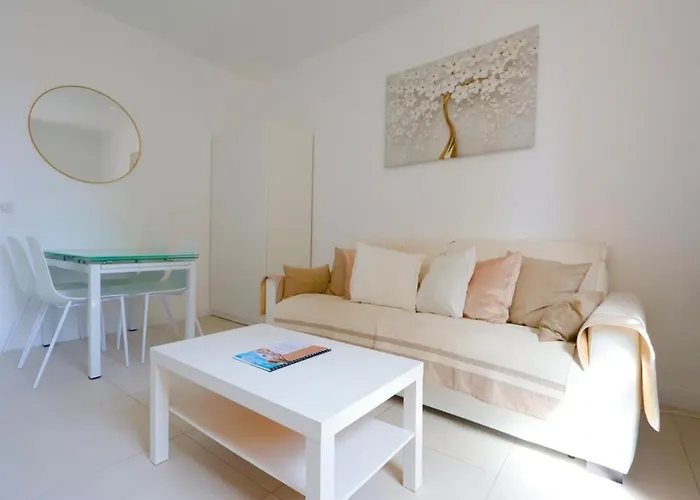 Le Nine - 2 Prs Standing Vieil