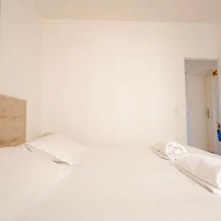 Apartmán Le Nine - 2 Prs Standing Vieil Antibes