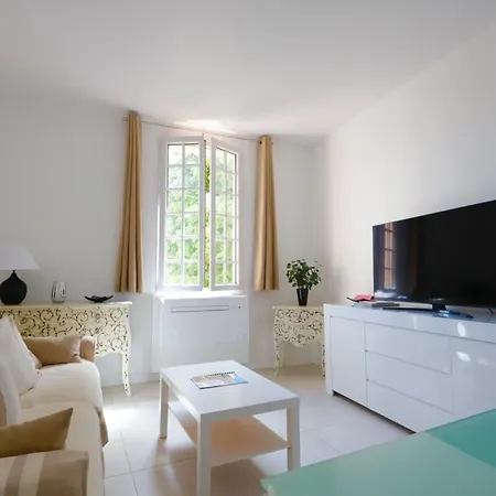 Le Nine - 2 Prs Standing Vieil Apartment *
